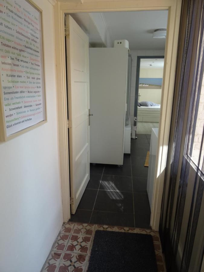 Breskens, Nijverheidstraat 11 Buitenkant foto