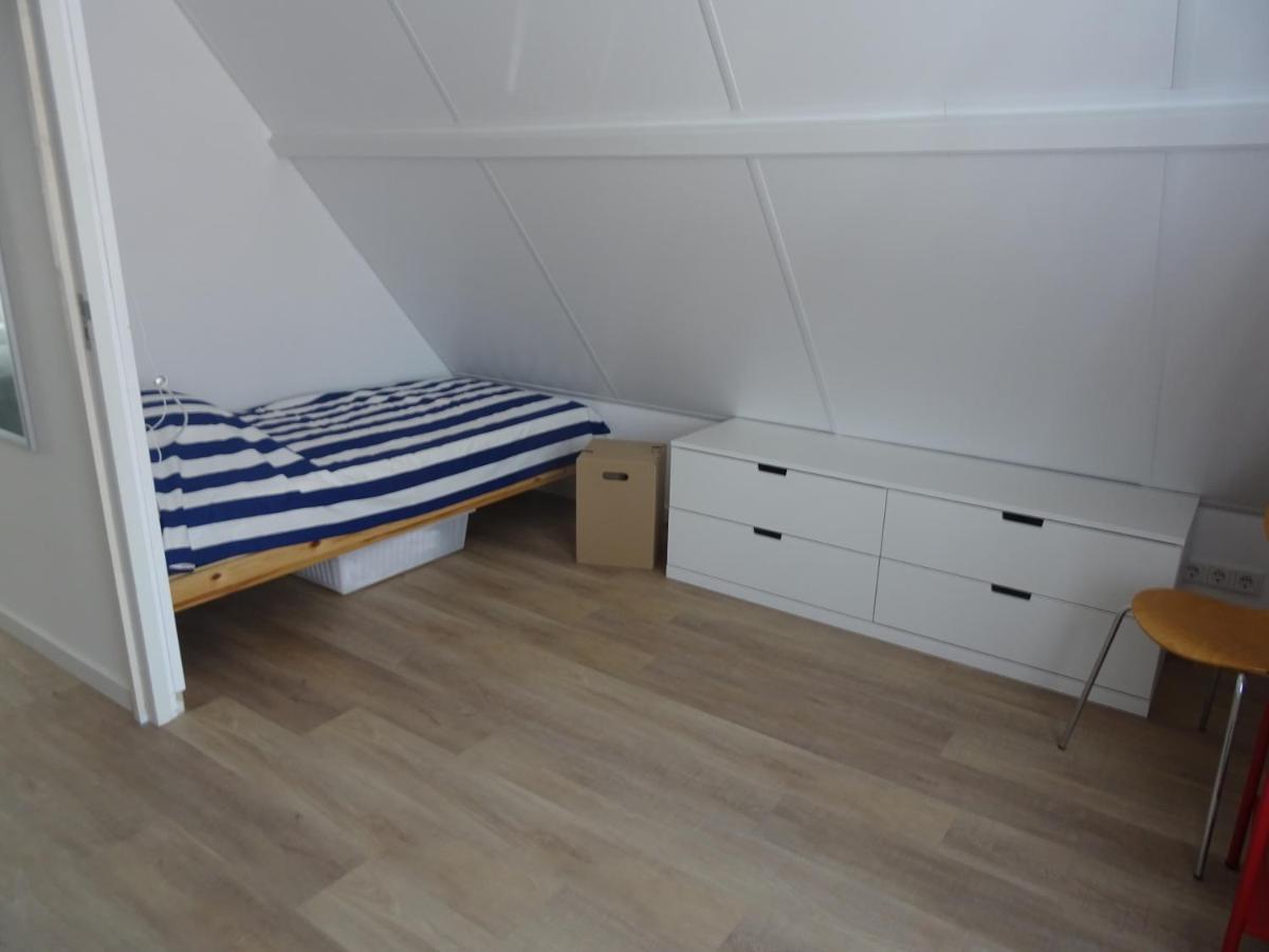 Breskens, Nijverheidstraat 11 Buitenkant foto