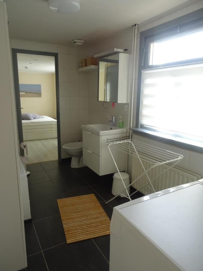 Breskens, Nijverheidstraat 11 Buitenkant foto